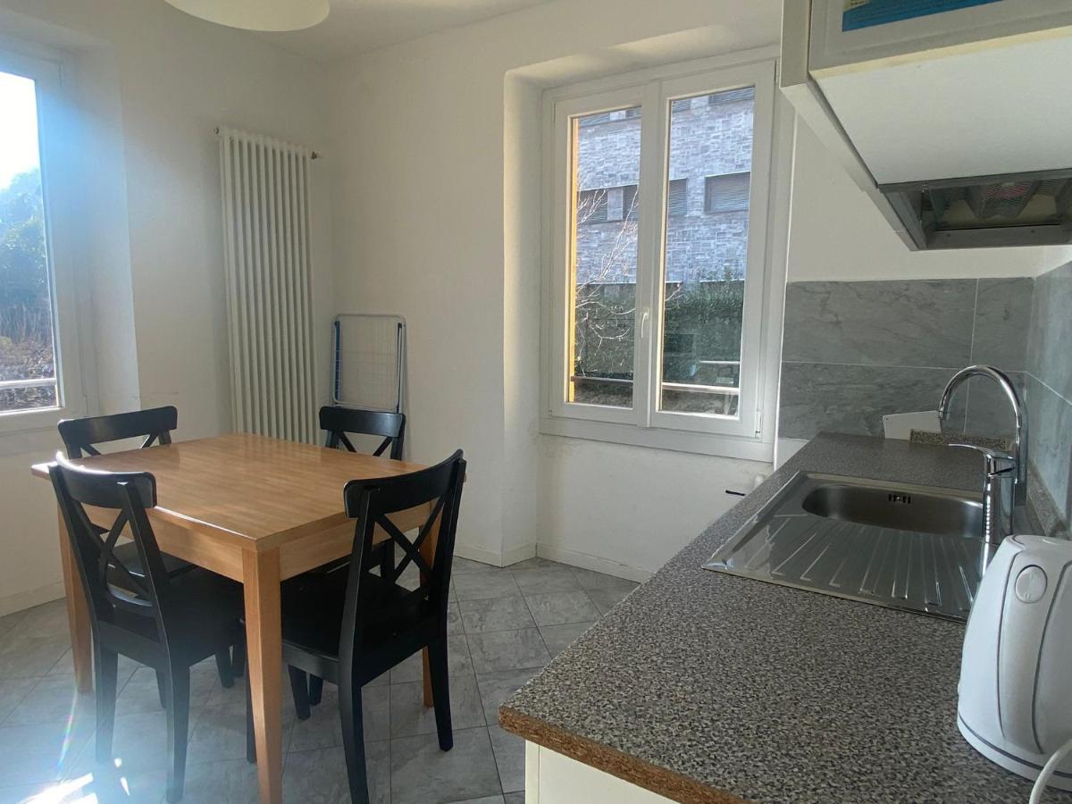 The Family - Apartments In Villa With Lake View 阿尔杰尼奥 外观 照片
